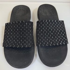 Vionic sandals with stretch elastic upper